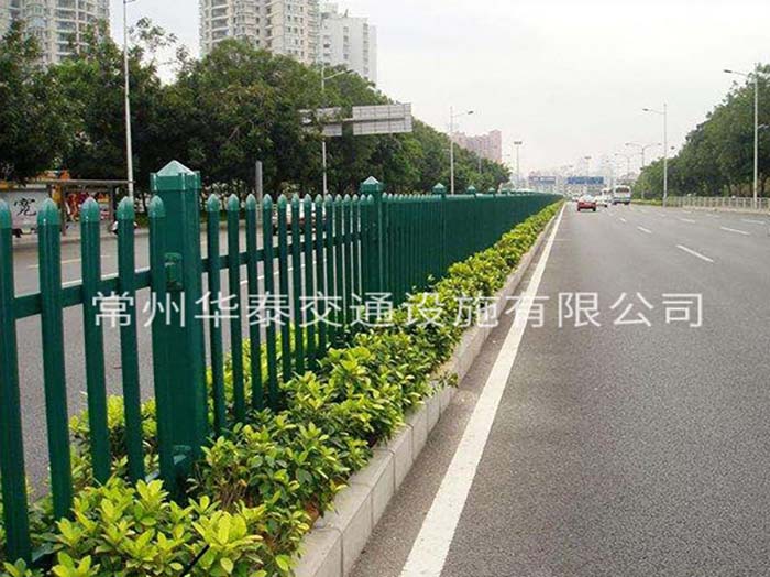 道路护栏在道路交通建设方面的重要意义